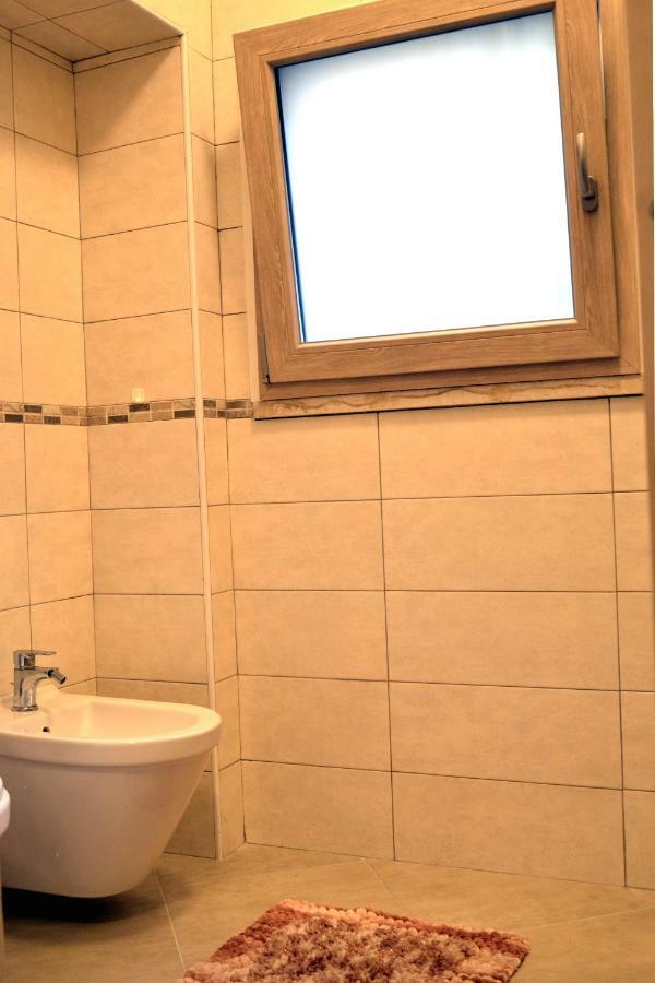 Lagoon Apartments 라찌제 외부 사진